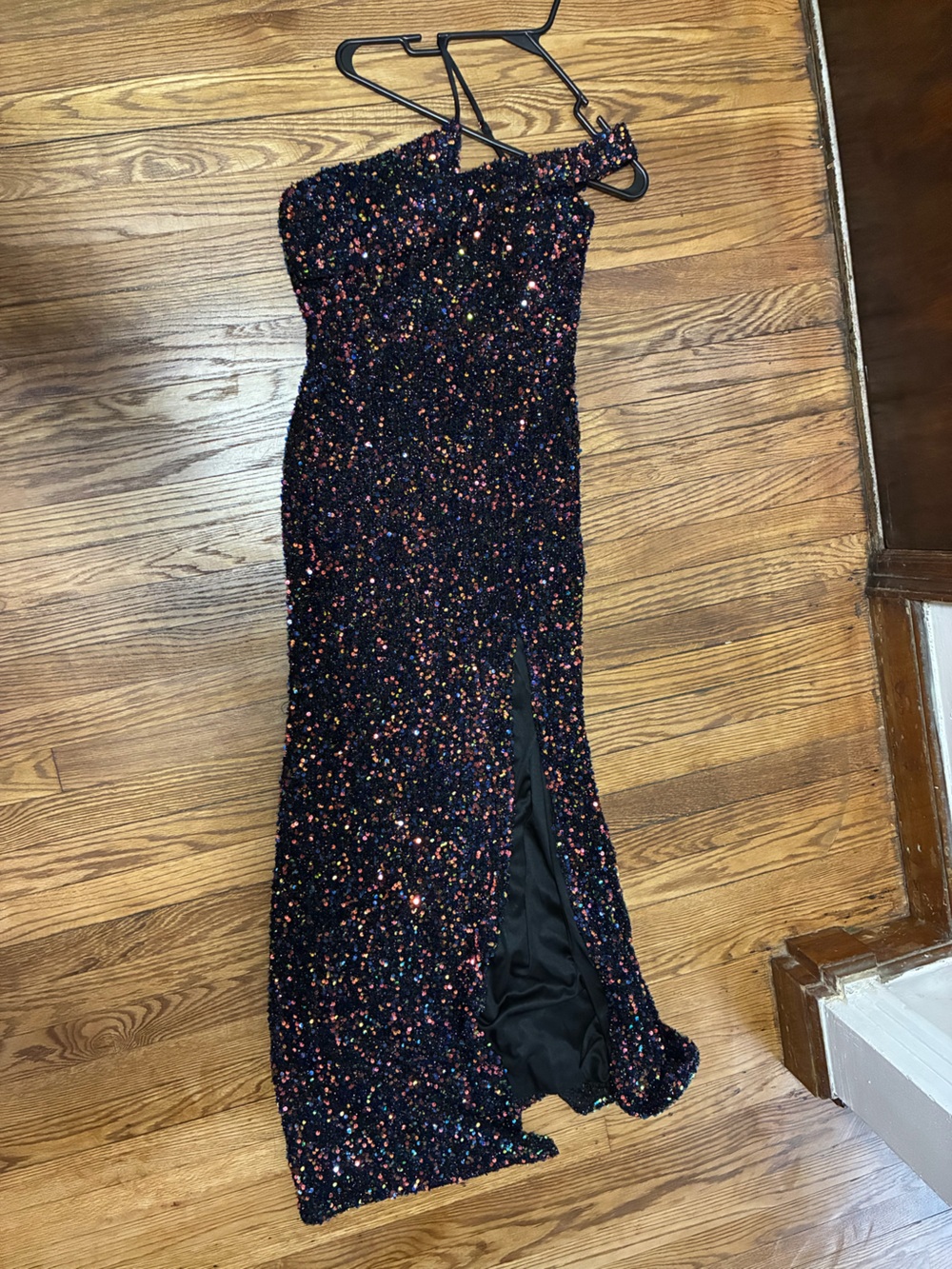 Black One-Shoulder Sequined Evening Gown with Multicolor Sparkle